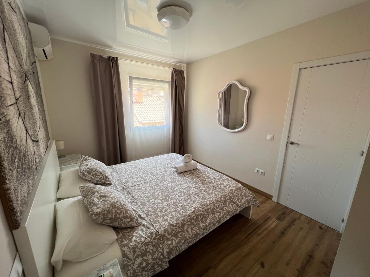 Genuar Apartments Malaga Center. Free Parking Dış mekan fotoğraf