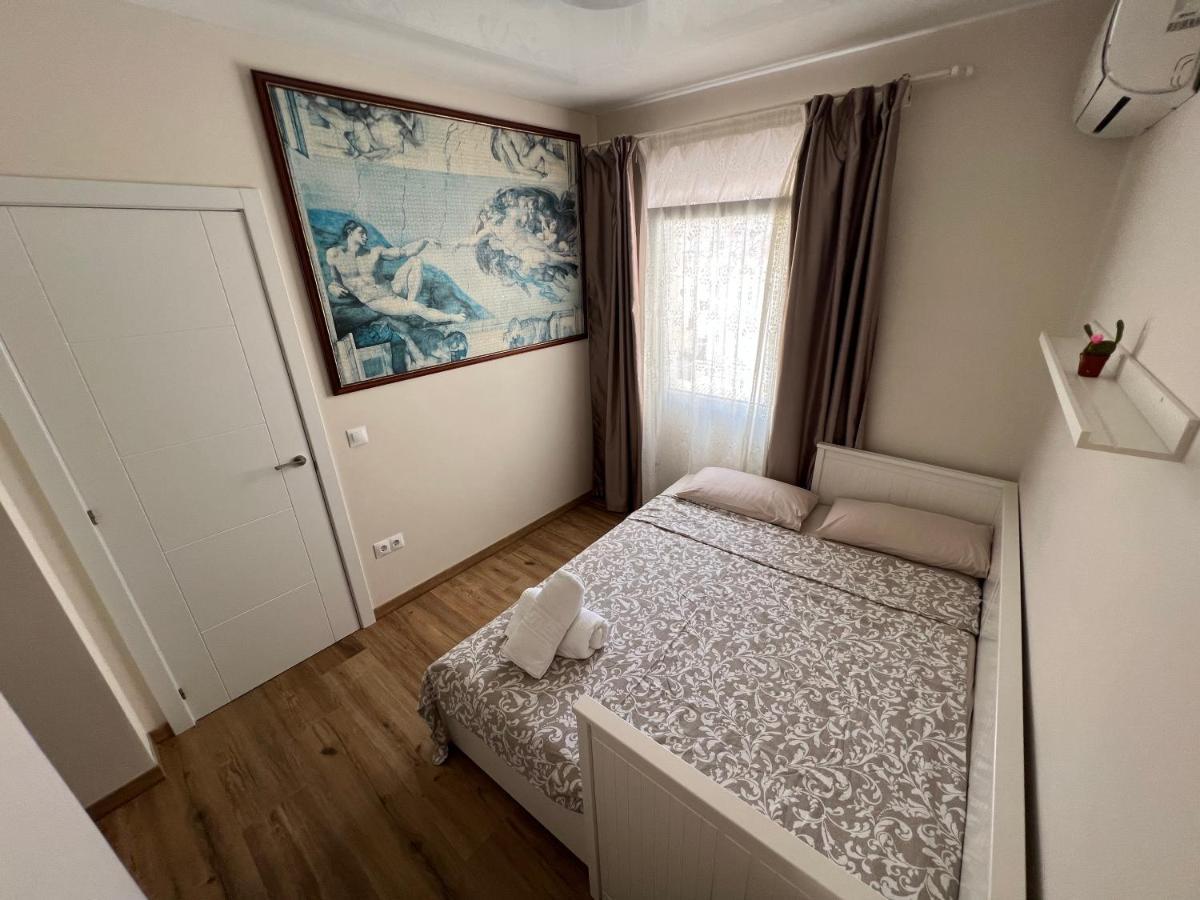 Genuar Apartments Malaga Center. Free Parking Dış mekan fotoğraf